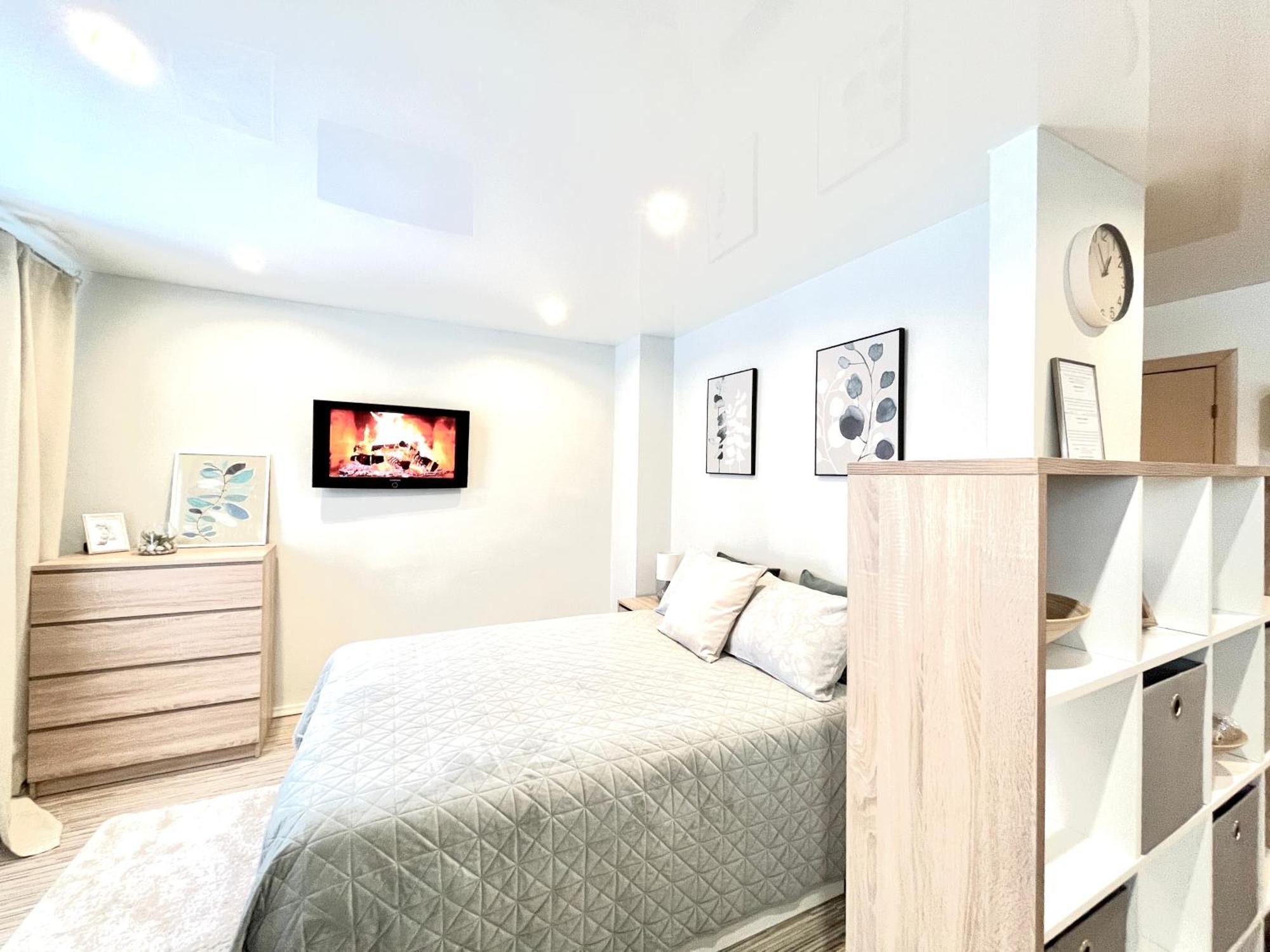 With Balcony First Floor In The Heart Of